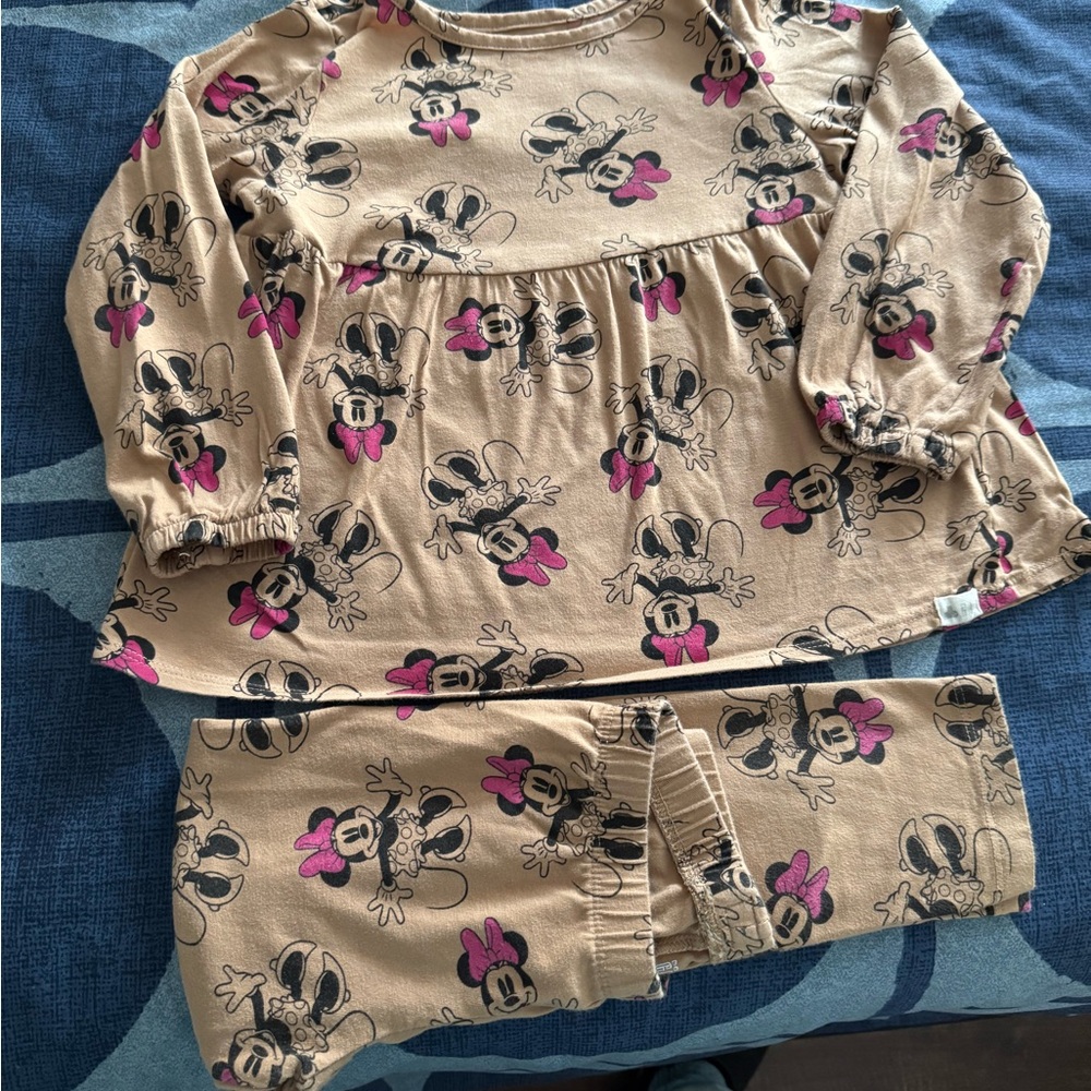GAP Tan and Pink Disney matching set